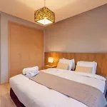 Poolside Apartment\'S-Green View