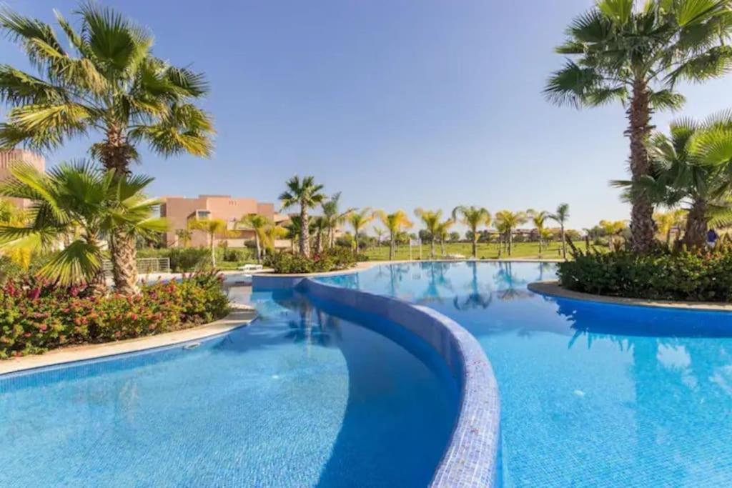 Appartement Poolside Apartment's-green View *